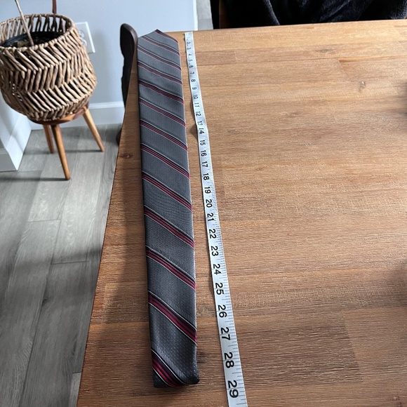 Platinum Designs Hand Made Polyester Tie with Gray and Red Diagonal Stripes - Picture 5 of 6